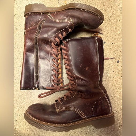 Dr.Martens Beatrice Woman’s  Boots - Picture 1 of 5